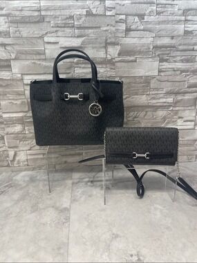 Michael Kors Carson Black Signature Logo Satchel With Matching Wallet  Crossbody